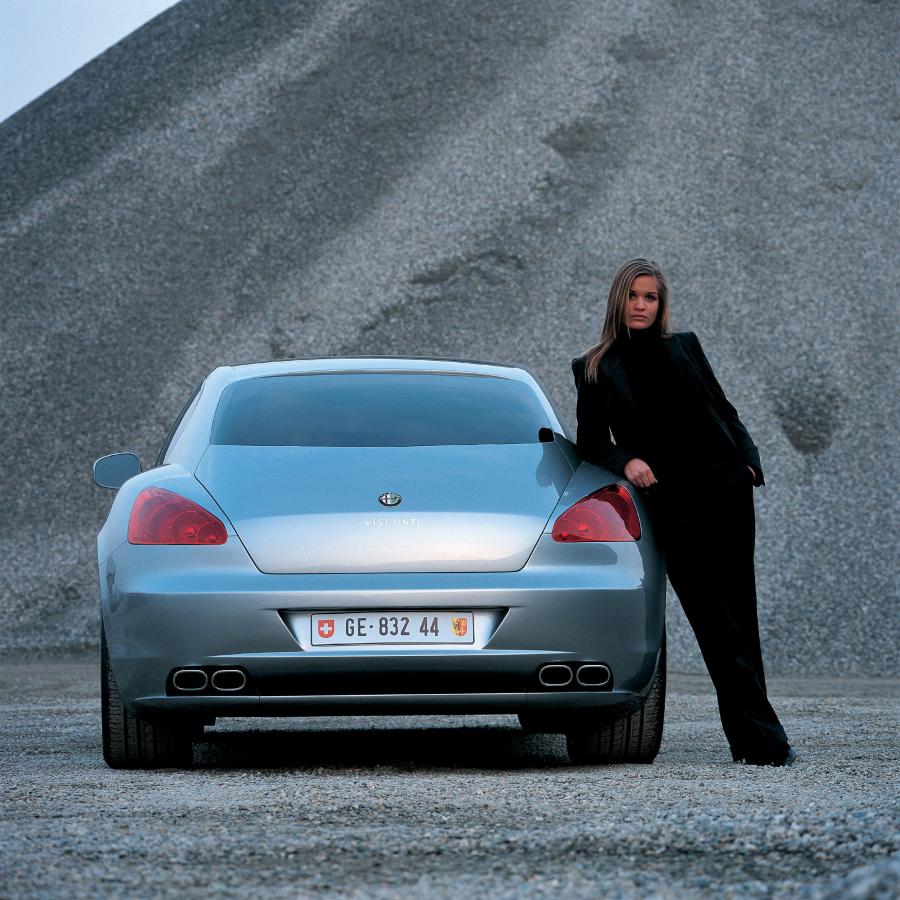  Alfa Romeo Visconti Concept 2004 года  (фото 10 из 21)